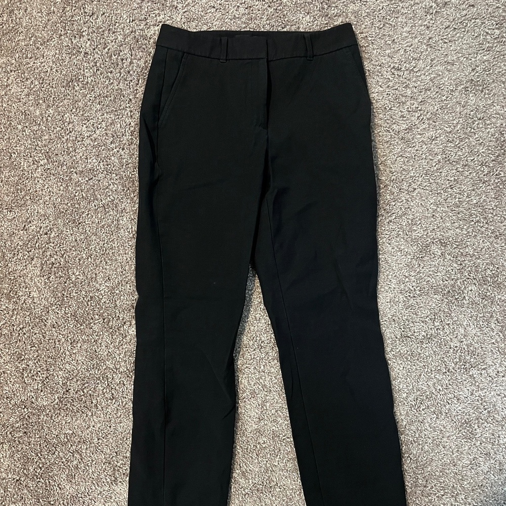 White House Black Market Slim Ankle Size 4 Black